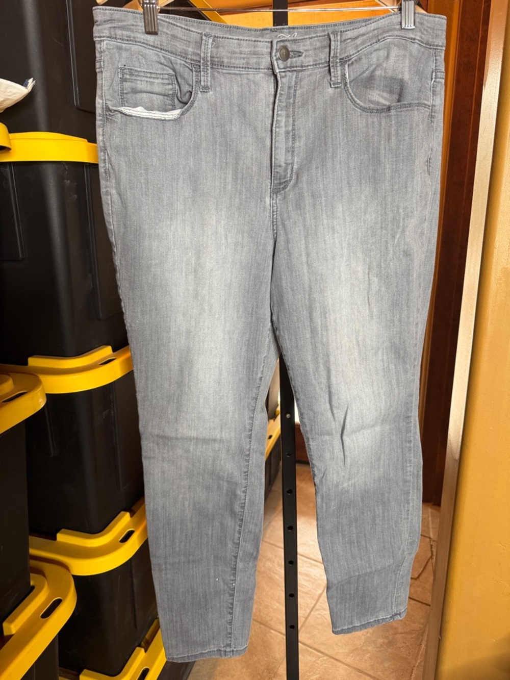 Universal Thread Gray High Rise Skinny Jeans Size 16 Stretch Denim - Picture 4 of 9